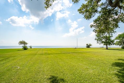 13310 Bay Place Beach City TX 77523