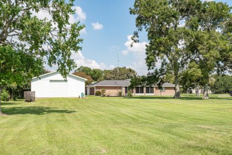 13310 Bay Place Beach City TX 77523