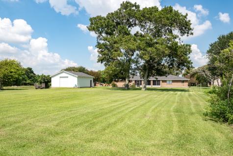 13310 Bay Place Beach City TX 77523