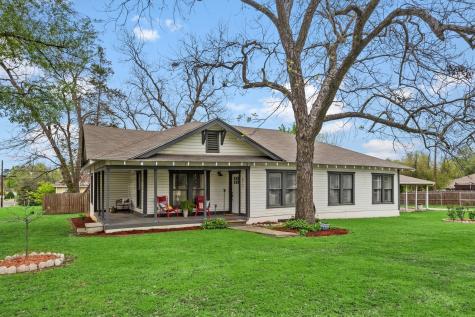 613 Bremond Street Franklin TX 77856