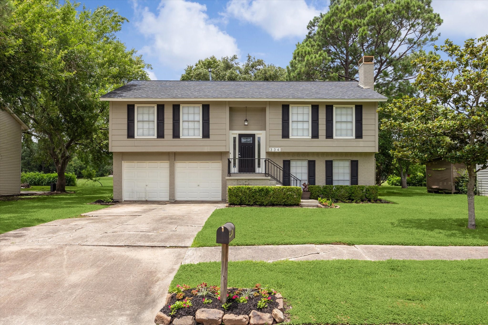334 Gleneagles Drive Friendswood TX 77546
