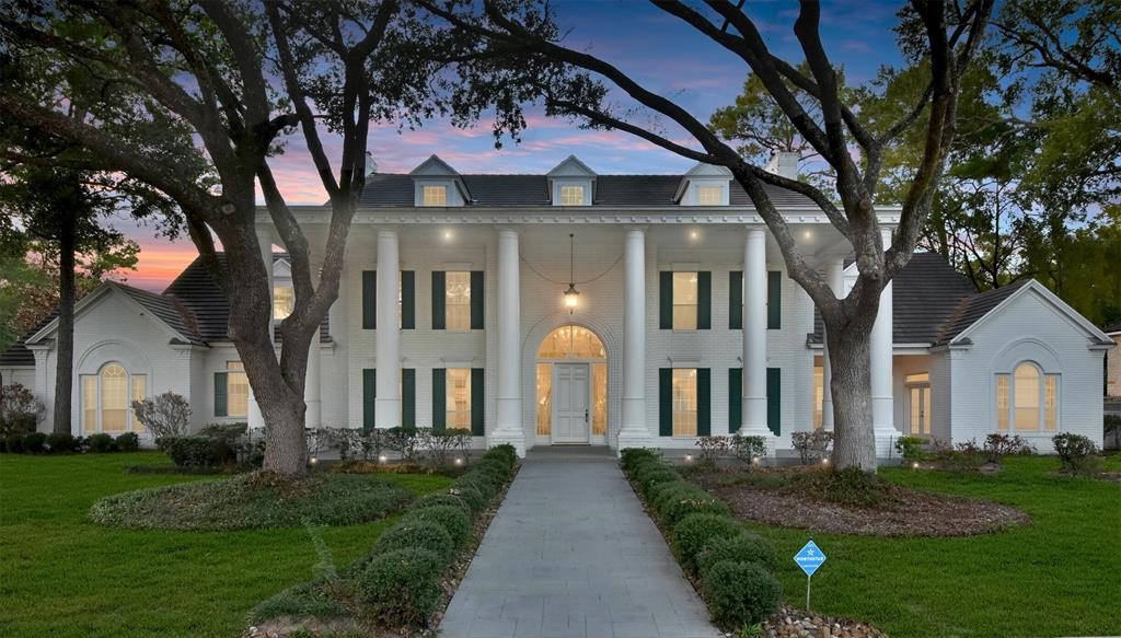 2922 Cedar Woods Place Houston TX 77068