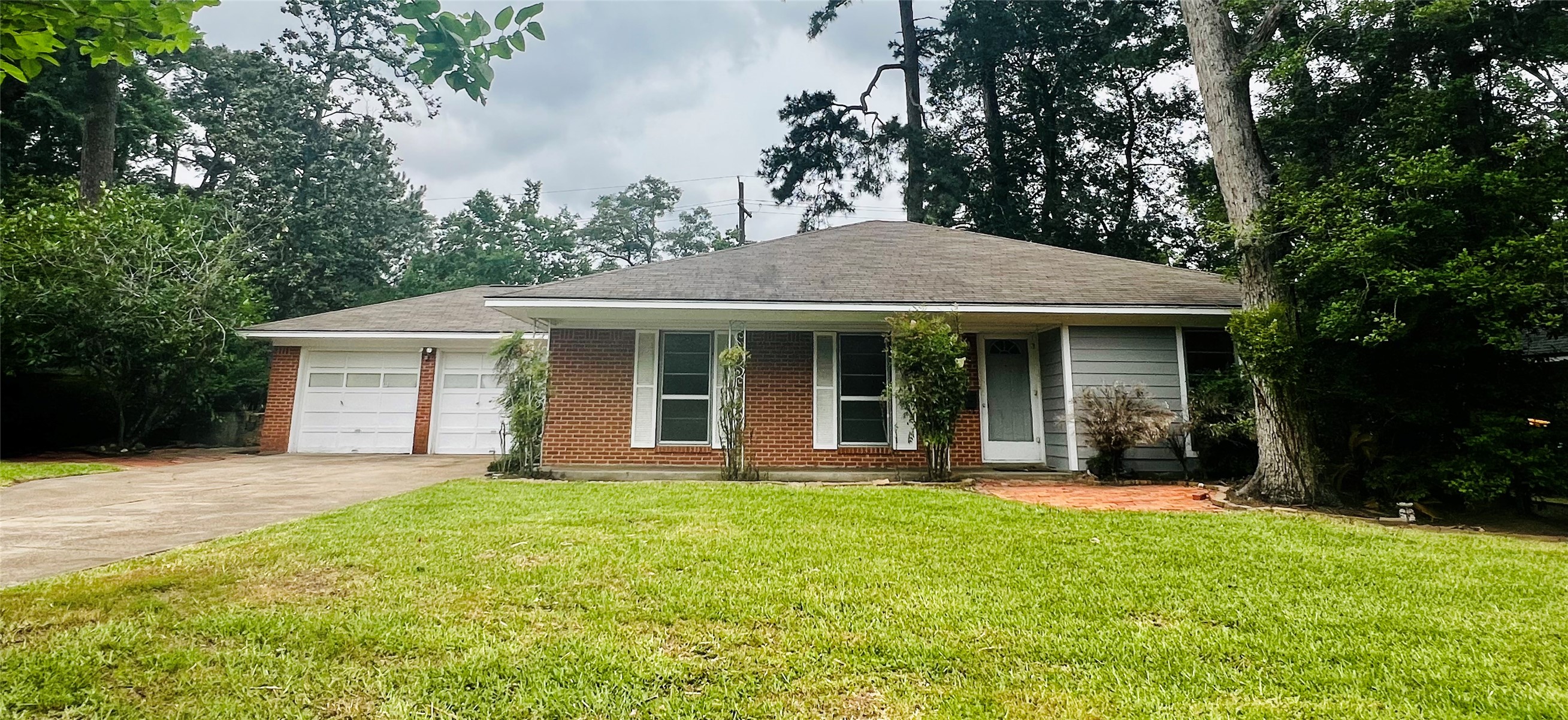 104 Kenwood Drive Conroe TX 77301