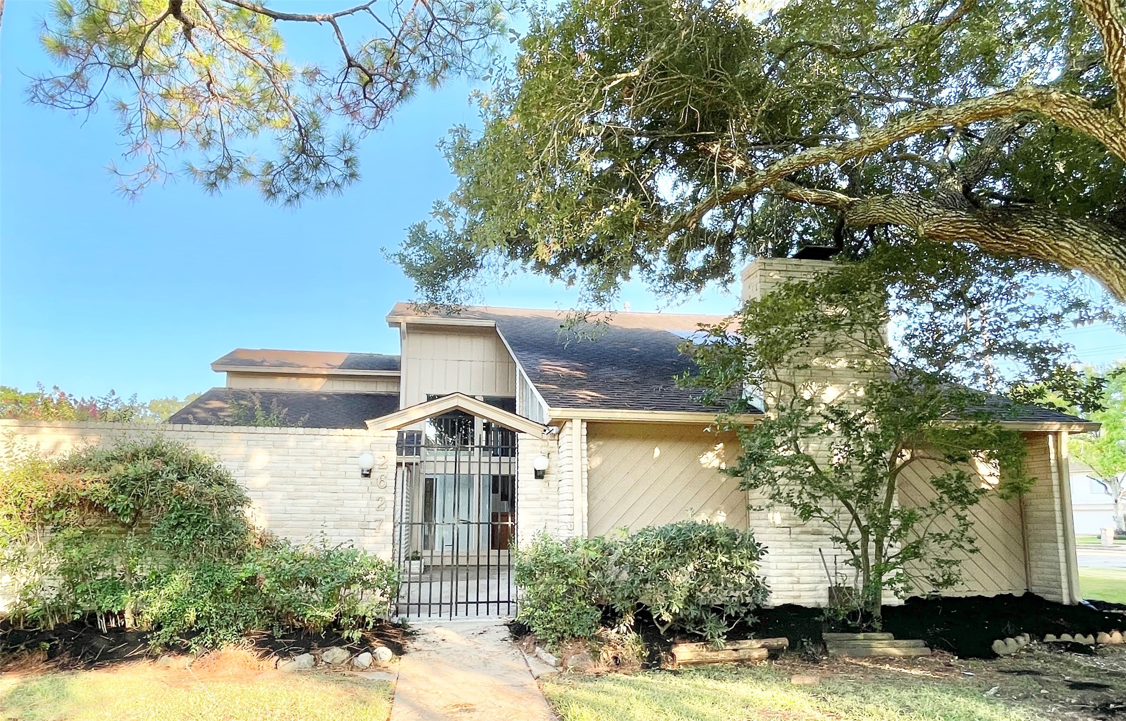 2627 Hodges Bend Circle Sugar Land TX 77479