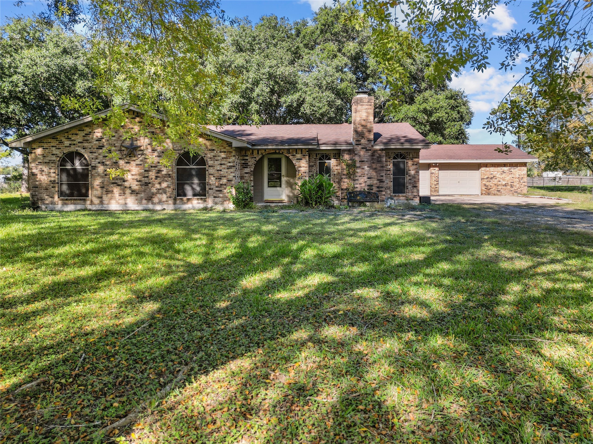 2240 County Road 357 Alvin TX 77511