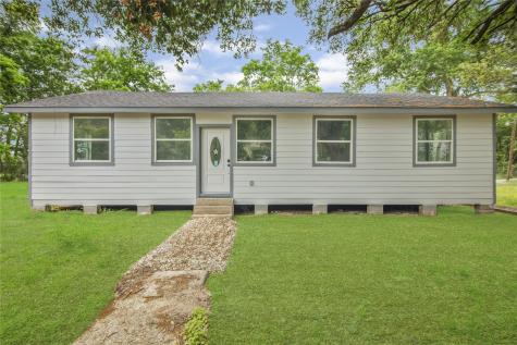 210 Blackshear Street Tomball TX 77375