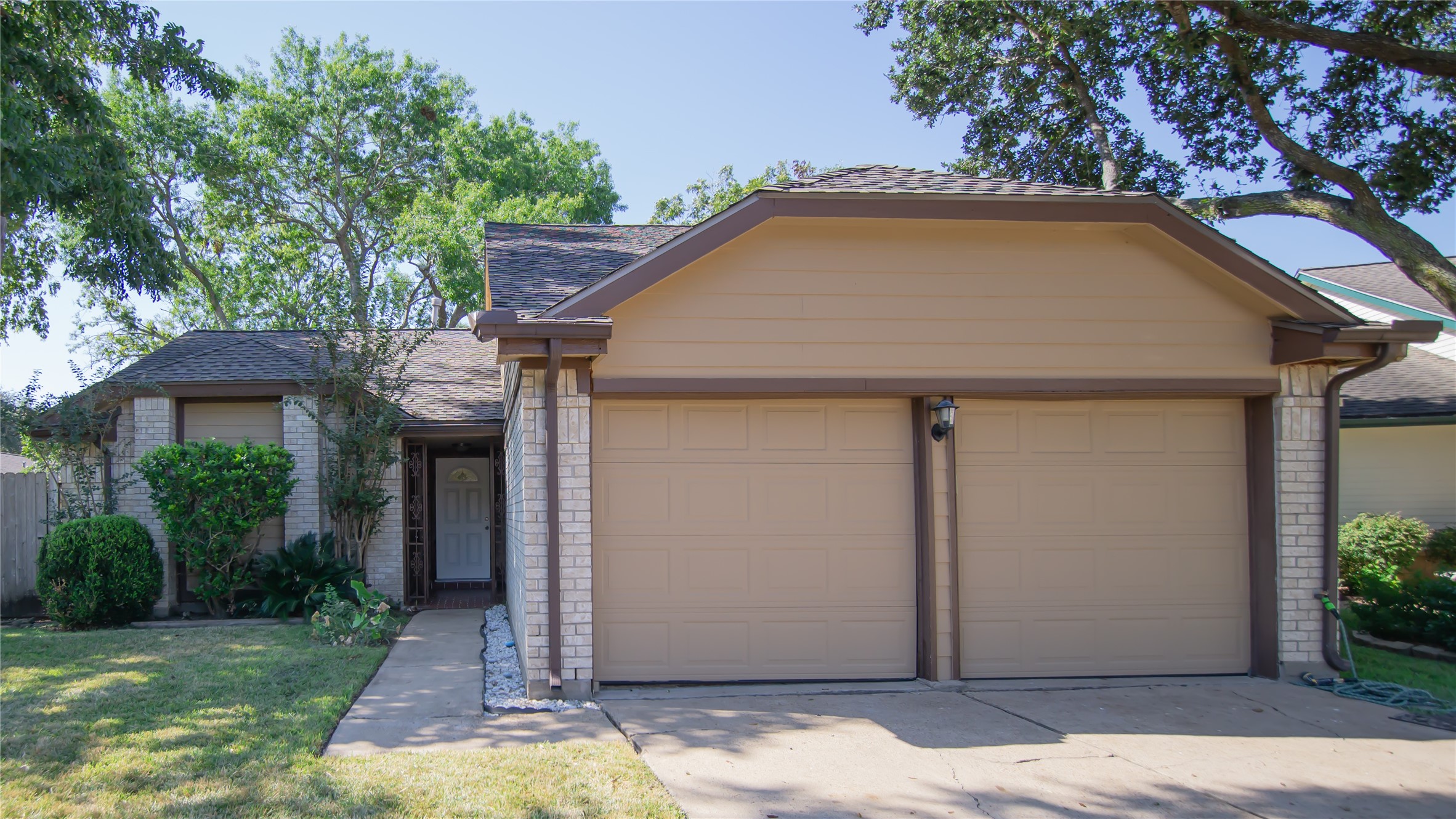 2206 Sunswept Court Sugar Land TX 77478