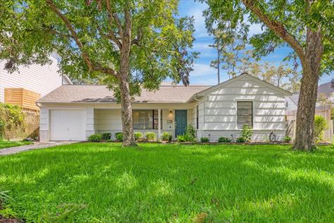 1027 Grovewood Lane Houston TX 77008