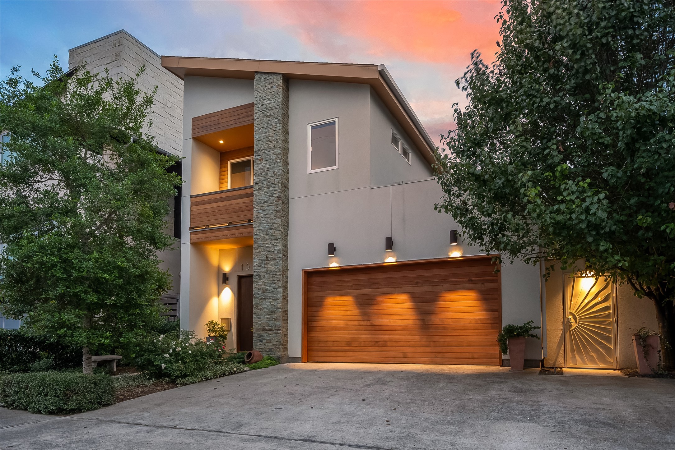 1515 Fairview Avenue Houston TX 77006