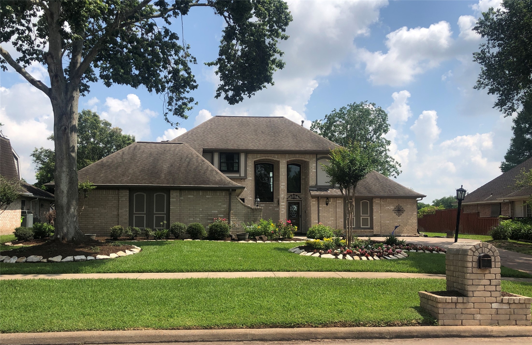 2514 Glenn Lakes Lane Missouri City TX 77459