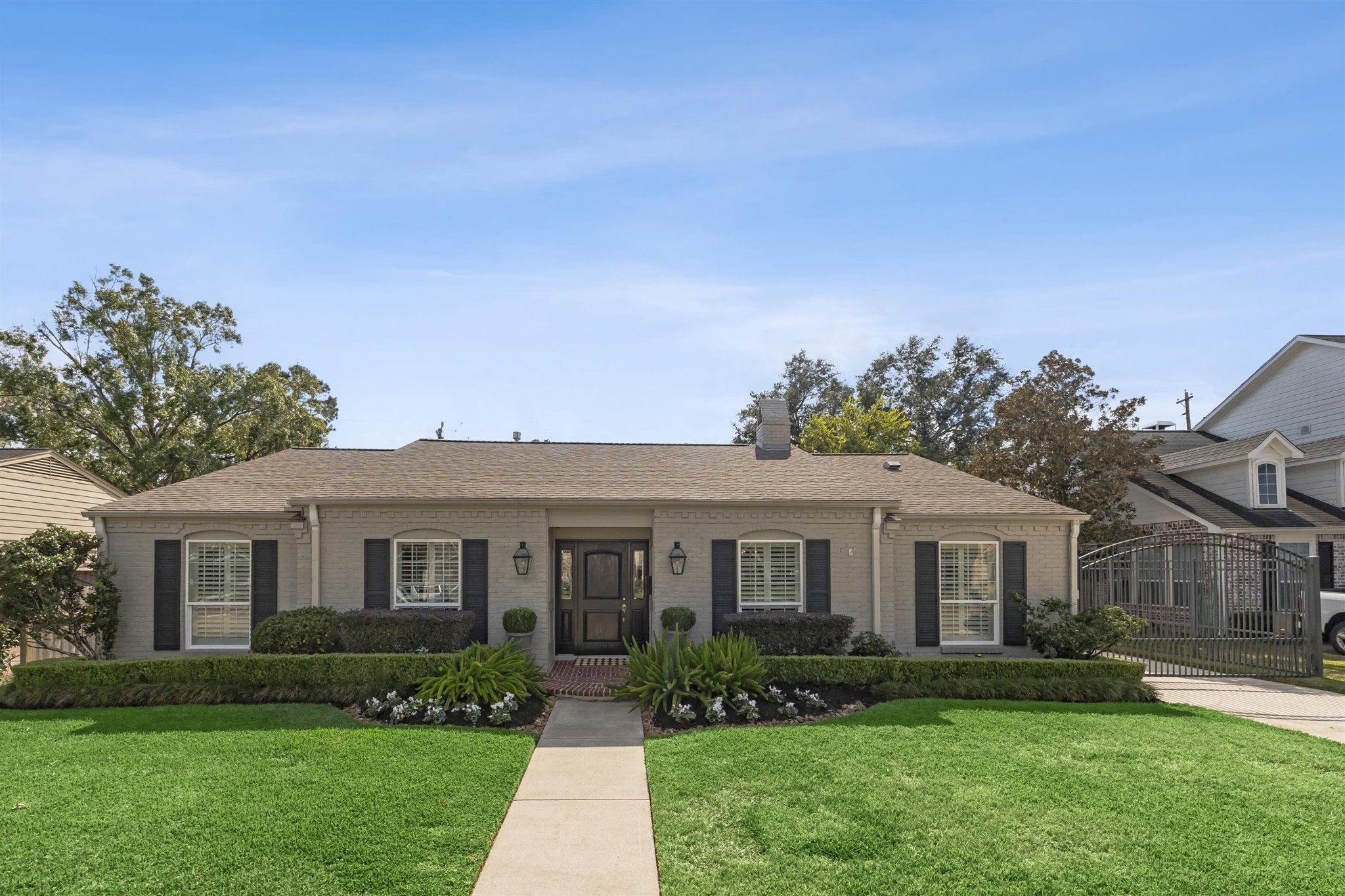 10011 Chevy Chase Drive Houston TX 77042