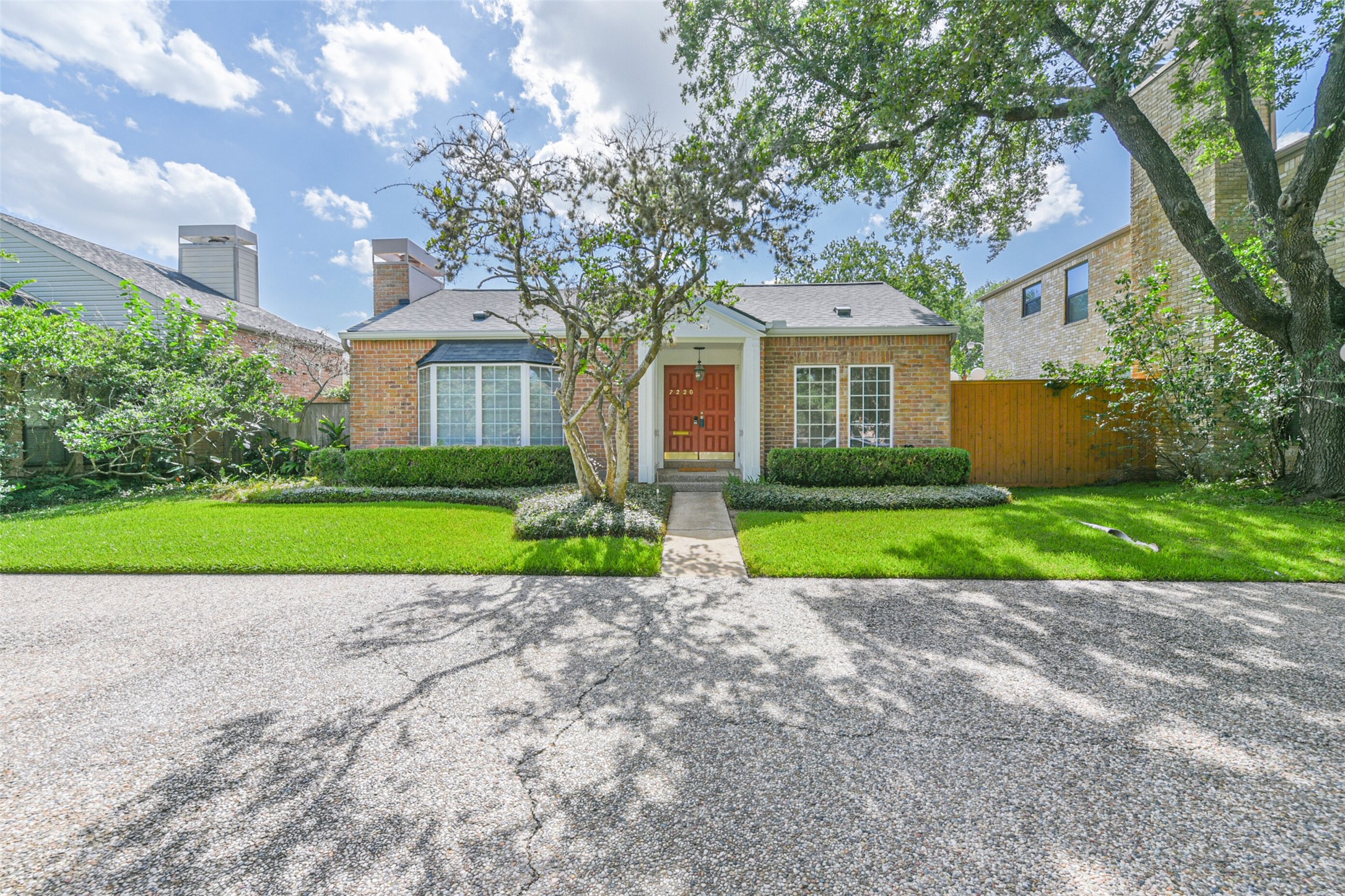 7220 Kirby Drive Houston TX 77030