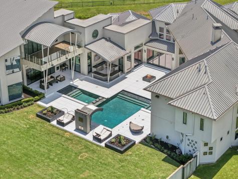 4043 Maranatha Drive Sugar Land TX 77479