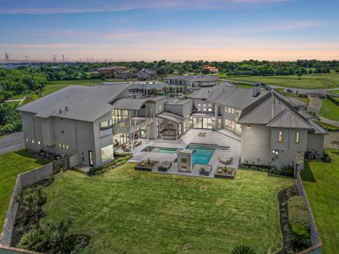 4043 Maranatha Drive Sugar Land TX 77479
