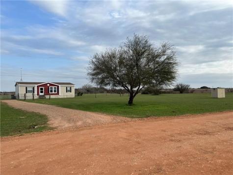 121 Slippery Elm Road Victoria TX 77904