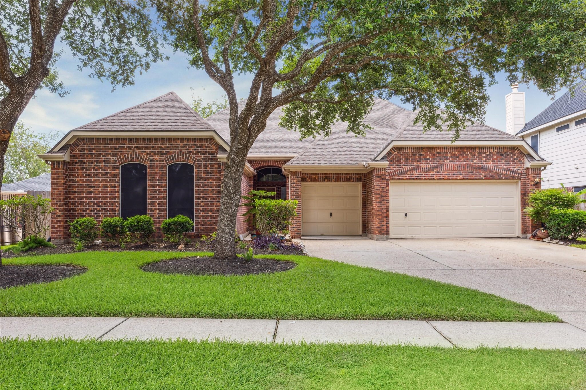 922 Azalea Pointe League City TX 77573