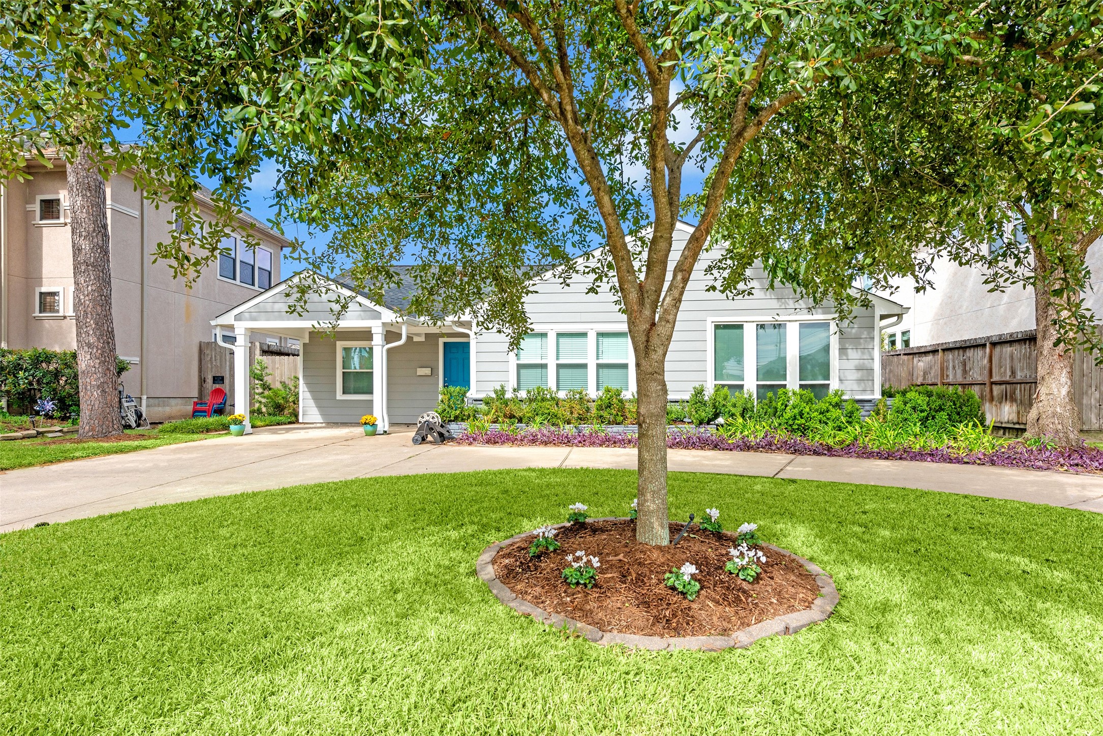 4624 Mimosa Drive Bellaire TX 77401