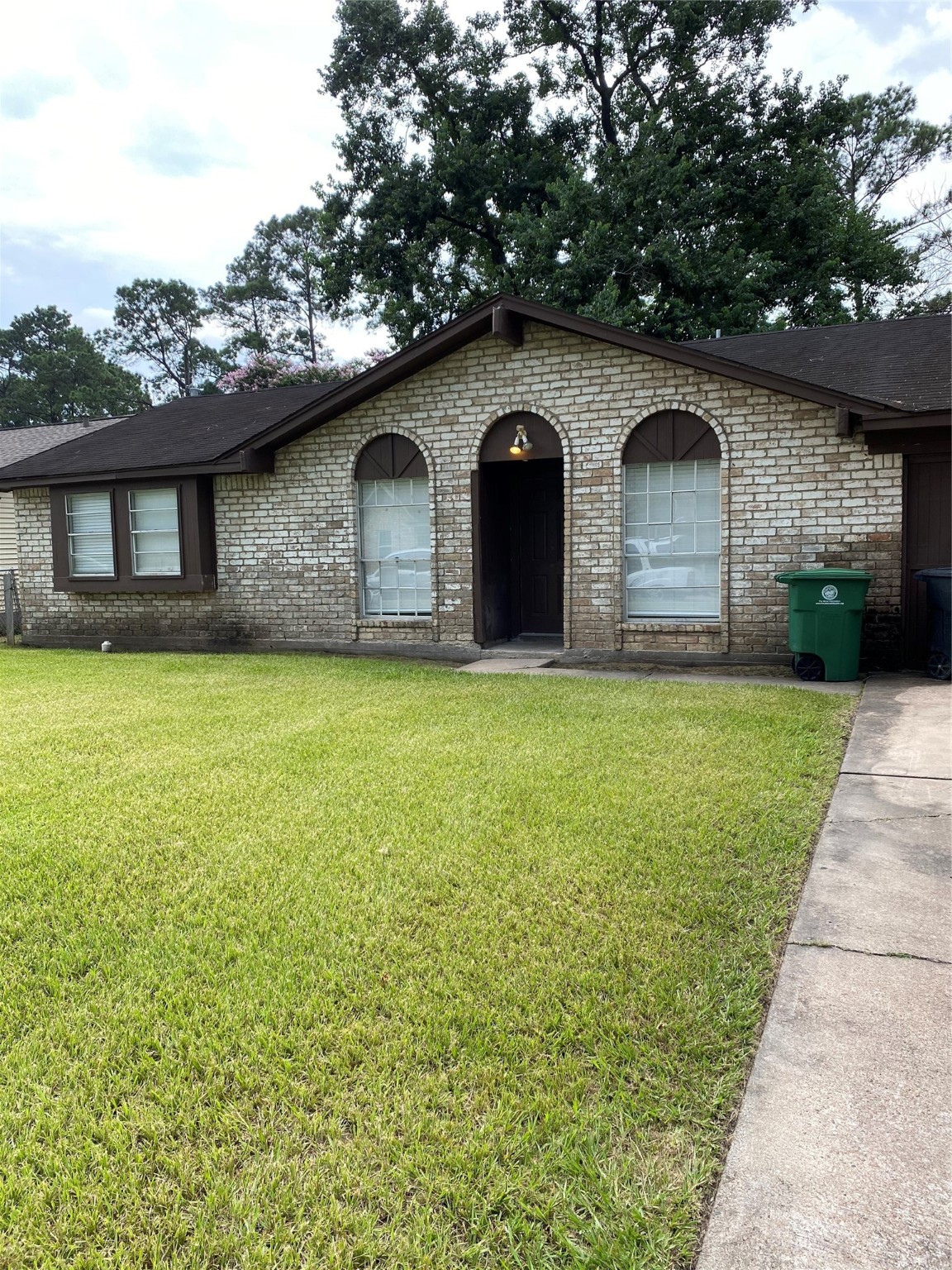 1727 W Donovan Street Houston TX 77091