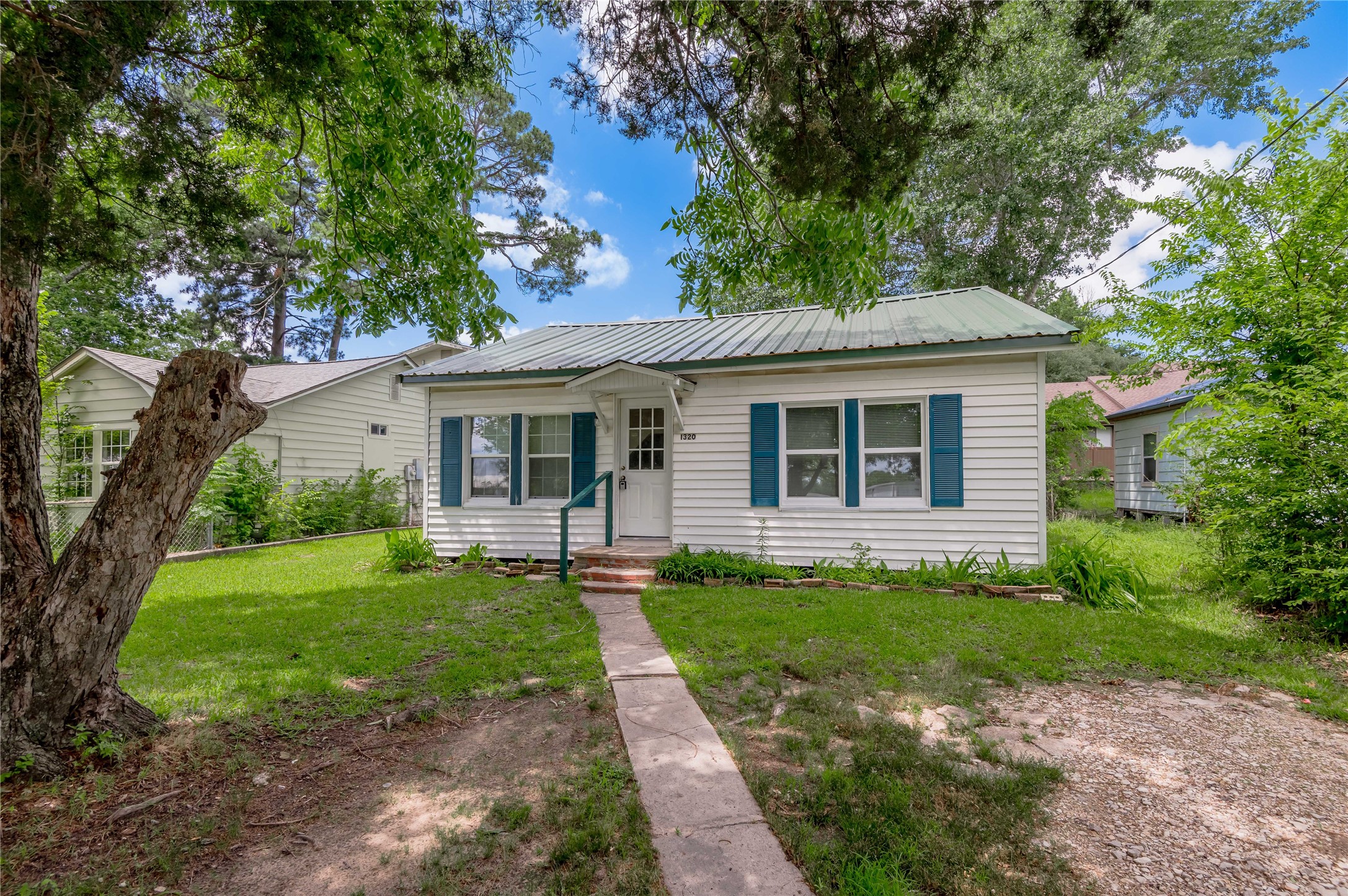 1320 22nd Street Huntsville TX 77340