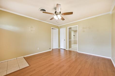 807 Temple Drive Hitchcock TX 77563