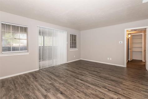 1212 Hampshire Lane 132-2 Richardson TX 75080