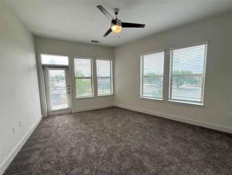 641 W Crosstimbers Street B8.211 Houston TX 77018