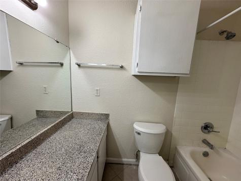 260 El Dorado Boulevard 2805 Houston TX 77598