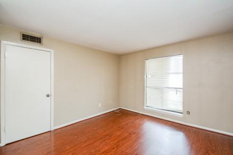 8519 Hearth Boulevard 26 Houston TX 77054