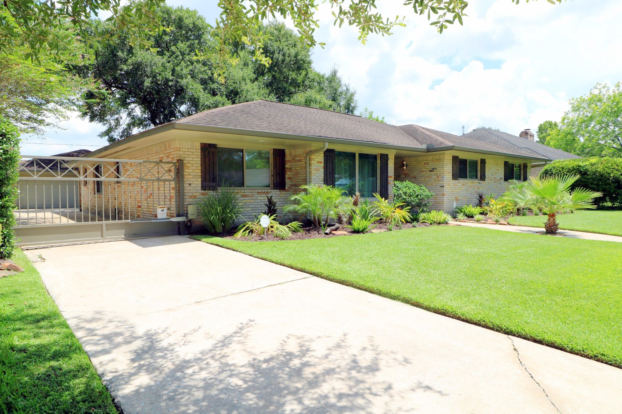 6110 Wigton Drive Houston TX 77096