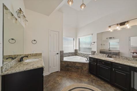 4303 Evergreen Drive Friendswood TX 77546