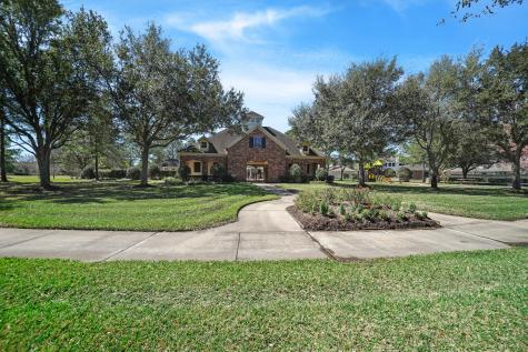 4303 Evergreen Drive Friendswood TX 77546