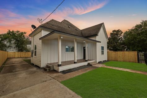 412 Paschall Street Houston TX 77009