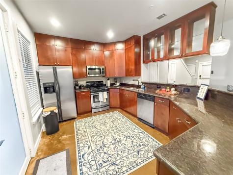2216 Chenevert Street 4 Houston TX 77003