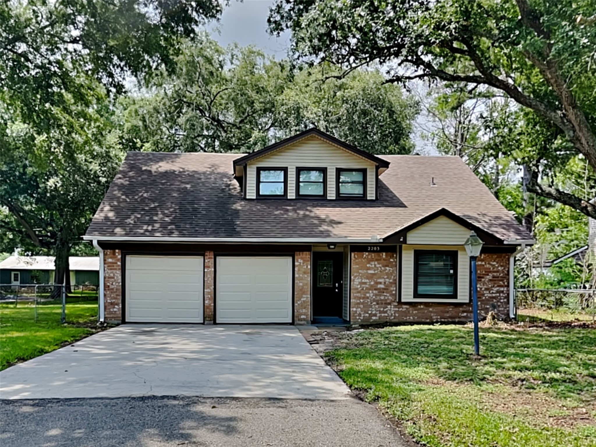 2203 Redwood Street Kemah TX 77565