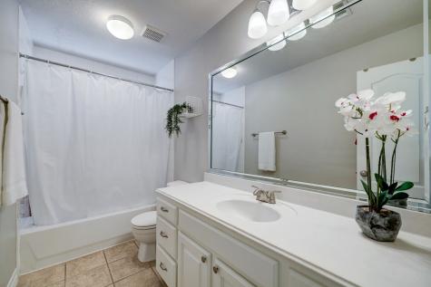 5217 Blossom Street C Houston TX 77007