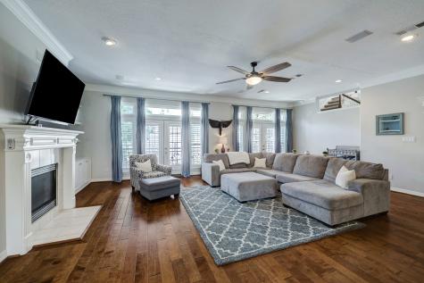 5217 Blossom Street C Houston TX 77007