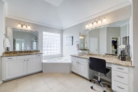 5217 Blossom Street C Houston TX 77007