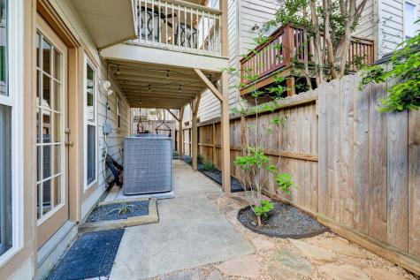 5217 Blossom Street C Houston TX 77007