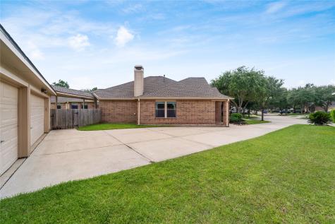 19802 Shore Meadows Lane Richmond TX 77407