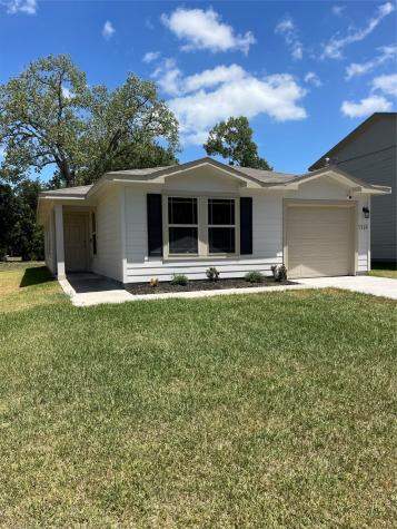 1509 Avenue A Bay City TX 77414