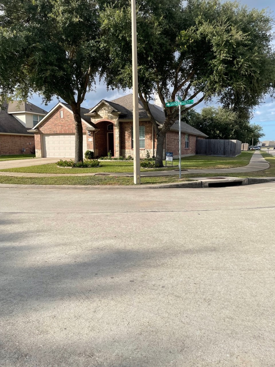 3002 Gardencrest Lane Dickinson TX 77539
