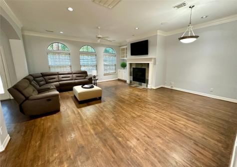2819 Albany Street Houston TX 77006