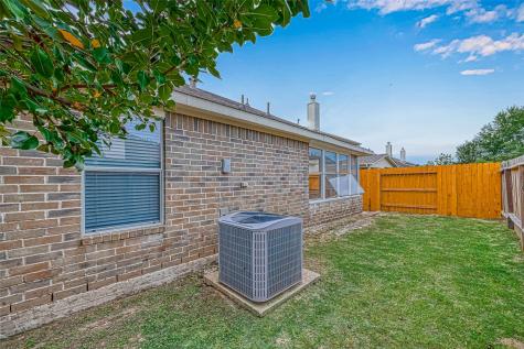 10422 Hamlet Vale Court Houston TX 77070