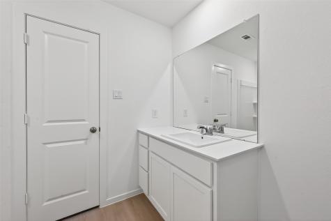 216 Amy Street Angleton TX 77515