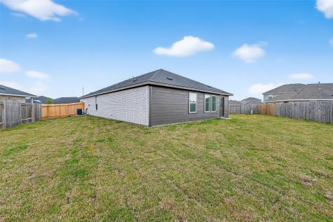 216 Amy Street Angleton TX 77515