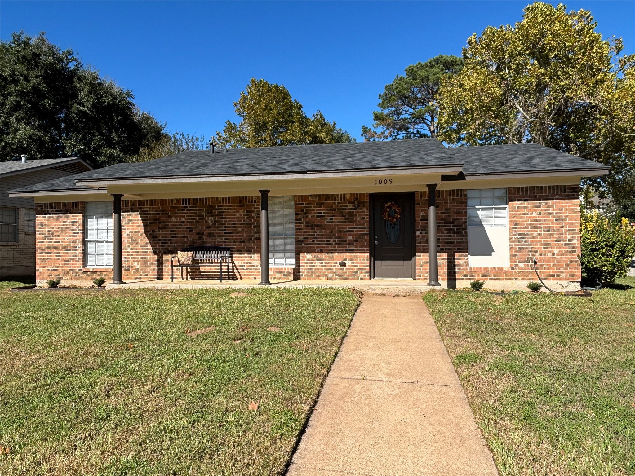 1009 Lawndale Avenue Brenham TX 77833