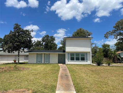 606 Bay Club Drive Seabrook TX 77586