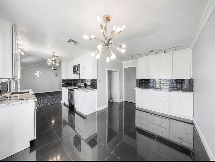 10922 W Bellfort Avenue Houston TX 77099
