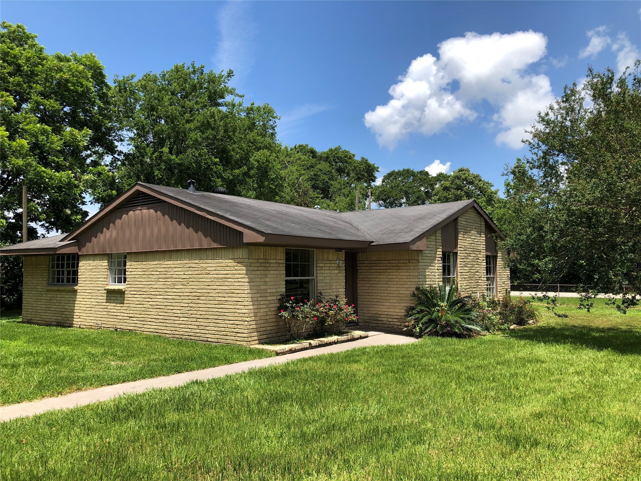 24033 Anderson Street Huffman TX 77336