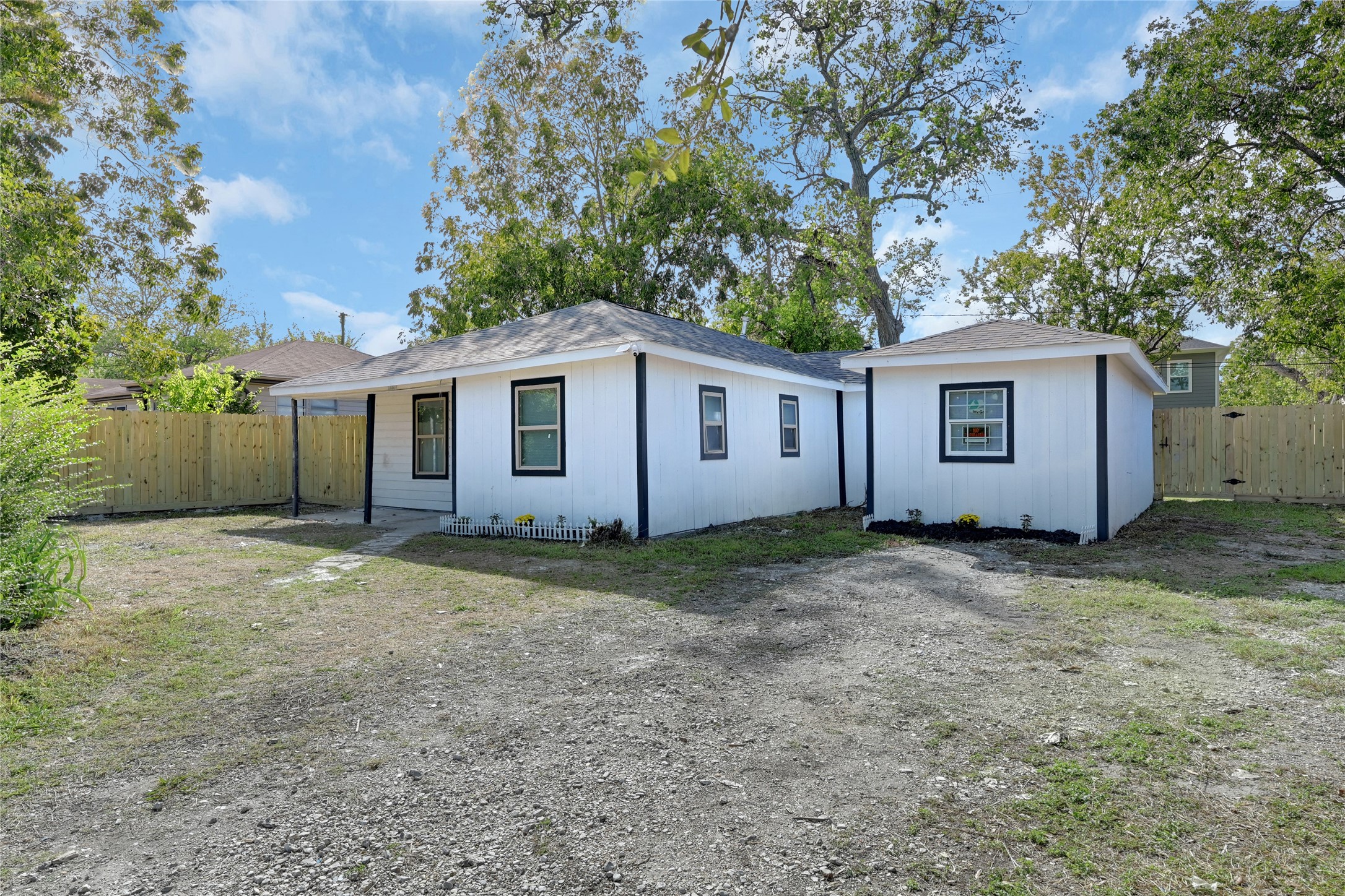 4134 Larkspur Street Houston TX 77051